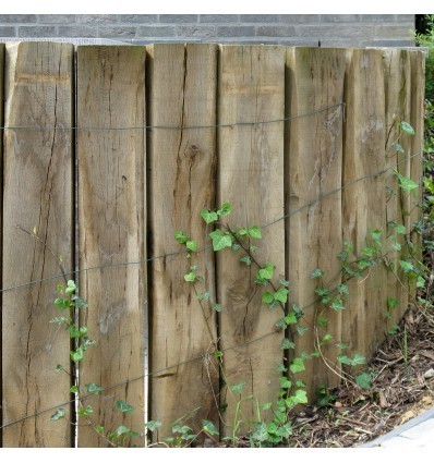 Billes neuves en chêne traité pour bordures de jardin