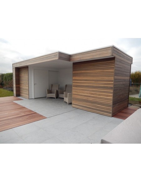 Poolhouse in padoek