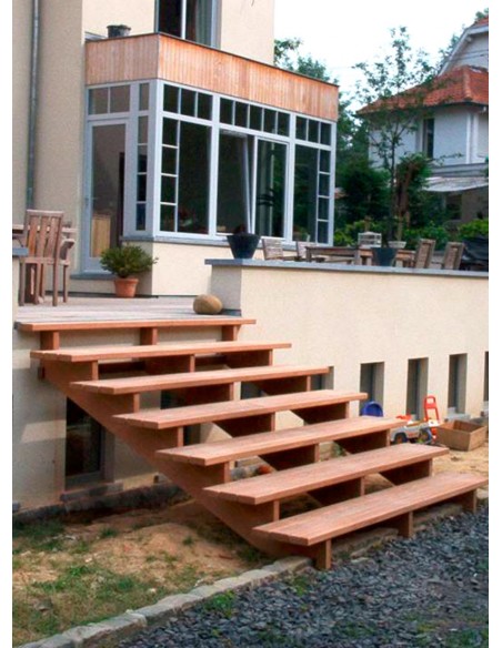 Escalier de jardin en bois