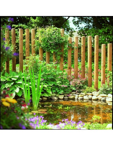 Rondins en bois pointus