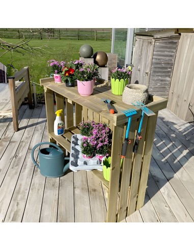 Table pliable de travail au jardin