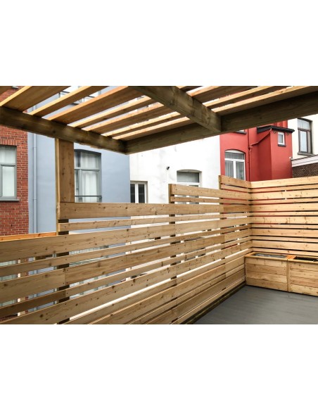 Dunne grenen planken geïmpregneerd