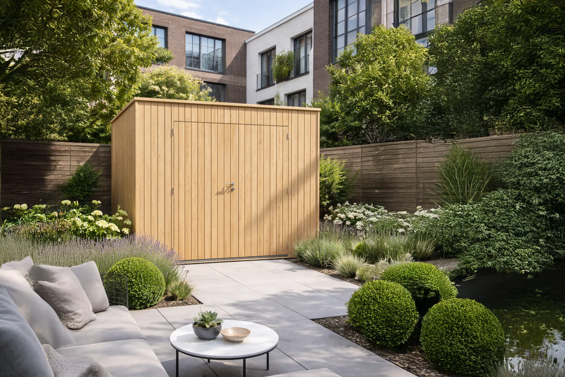 abri de jardin en sapin trait&eacute; avec double porte