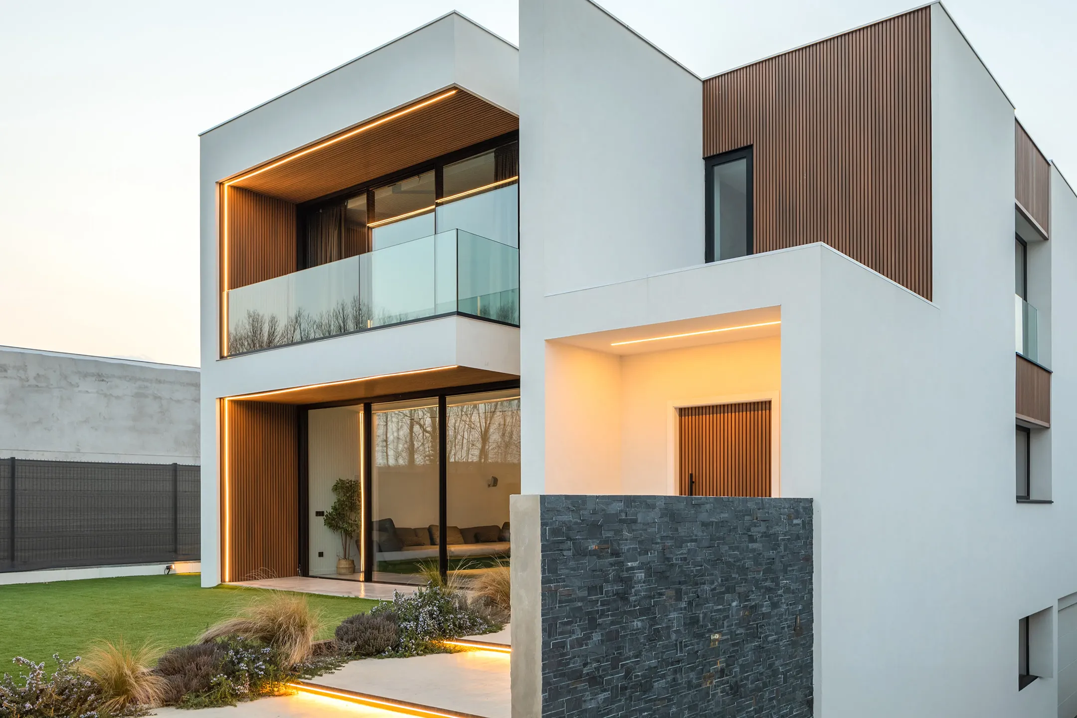 Gevelbekleding in houtcomposiet Weo 35 in de kleur teak