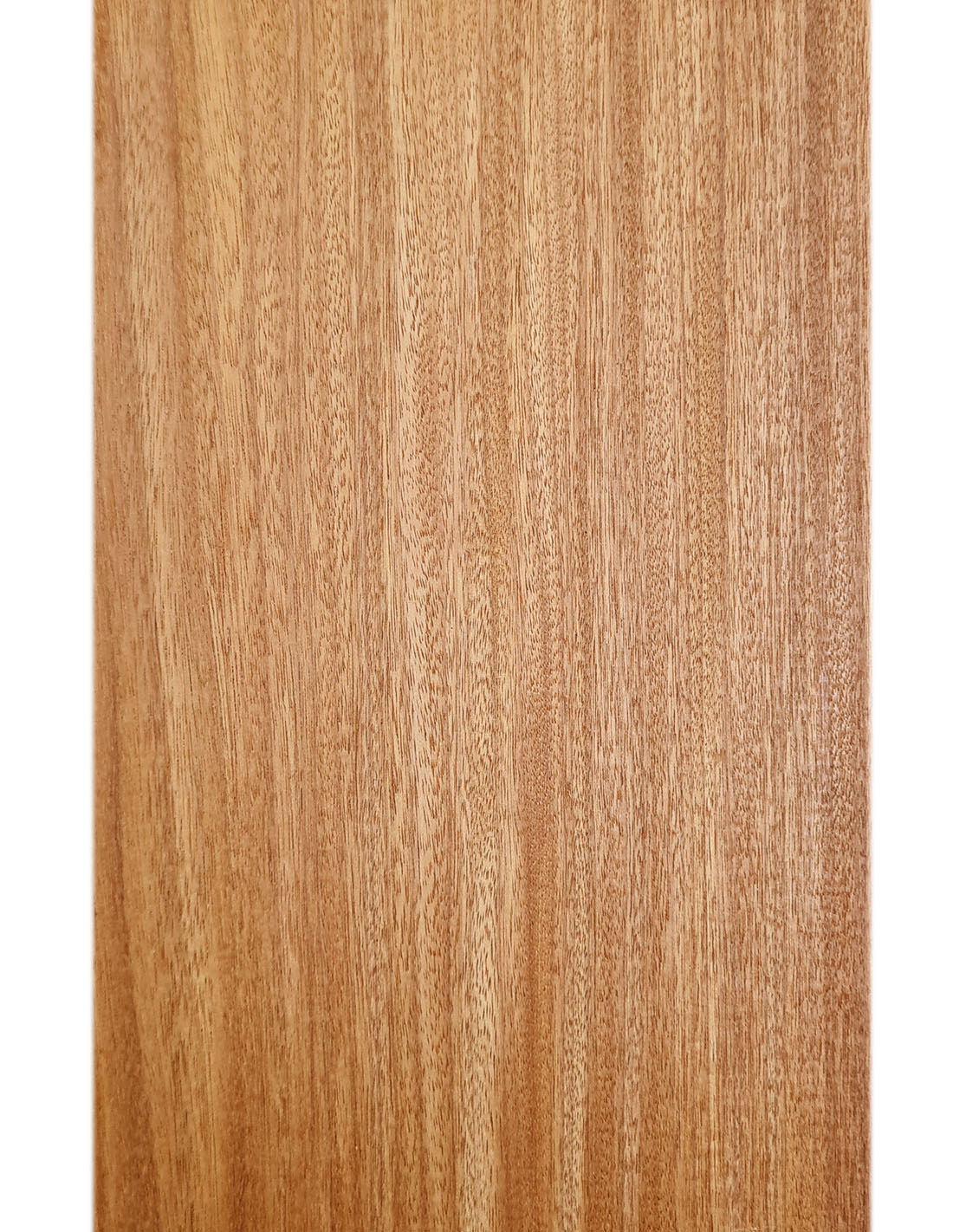 Zeer fijne textuur en homogeen visueel aspect van een plank in exotisch Afrormosia-hout.